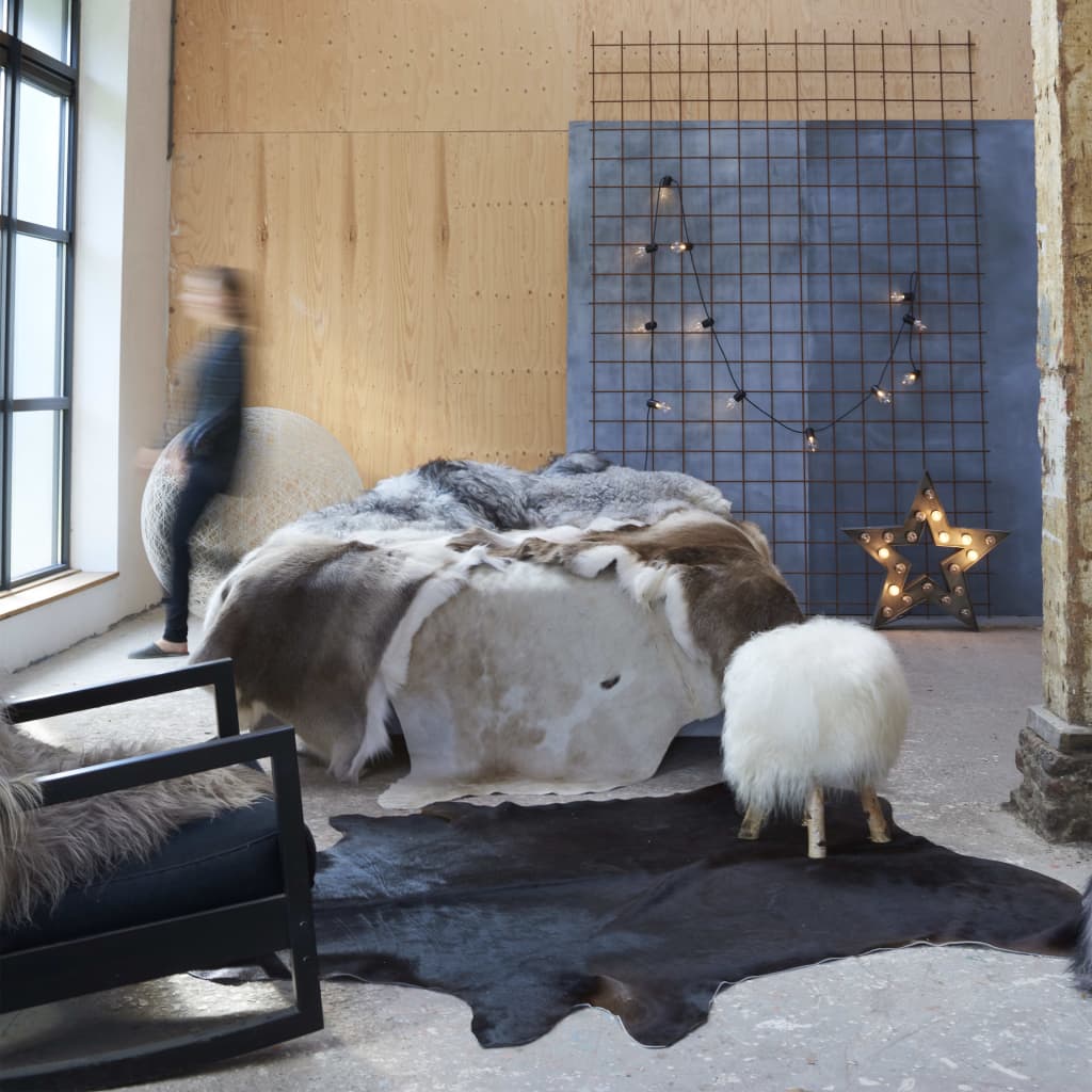 Ekte kuskinnteppe svart 150x170 cm