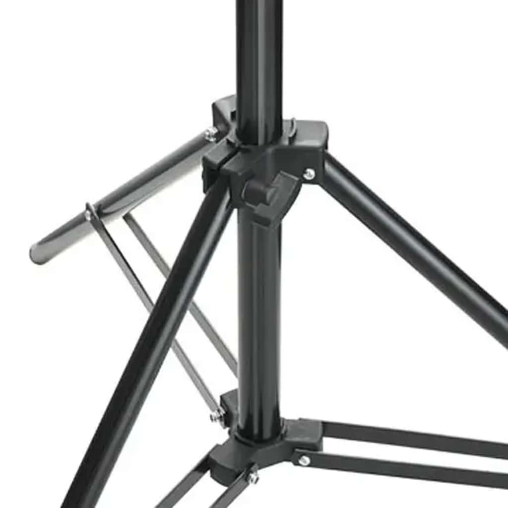Fotostudiosett med bakgrunn, lamper og parasoller
