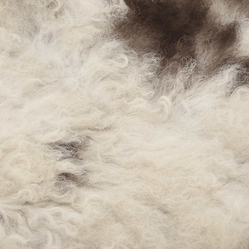 Teppe av saueskinn (60-70)x(90-100) cm blandet farge