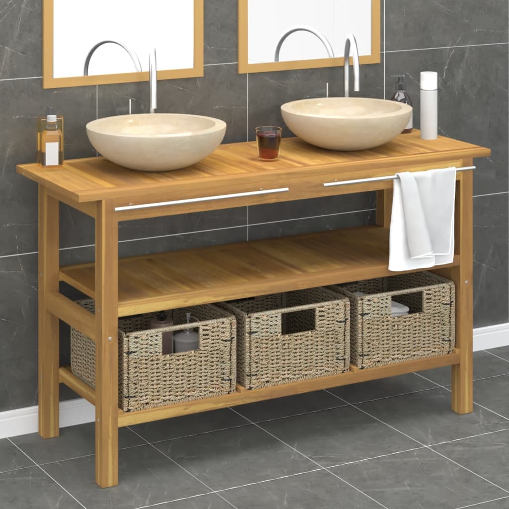 Baderomshylle med kremhvite marmorvasker heltre teak