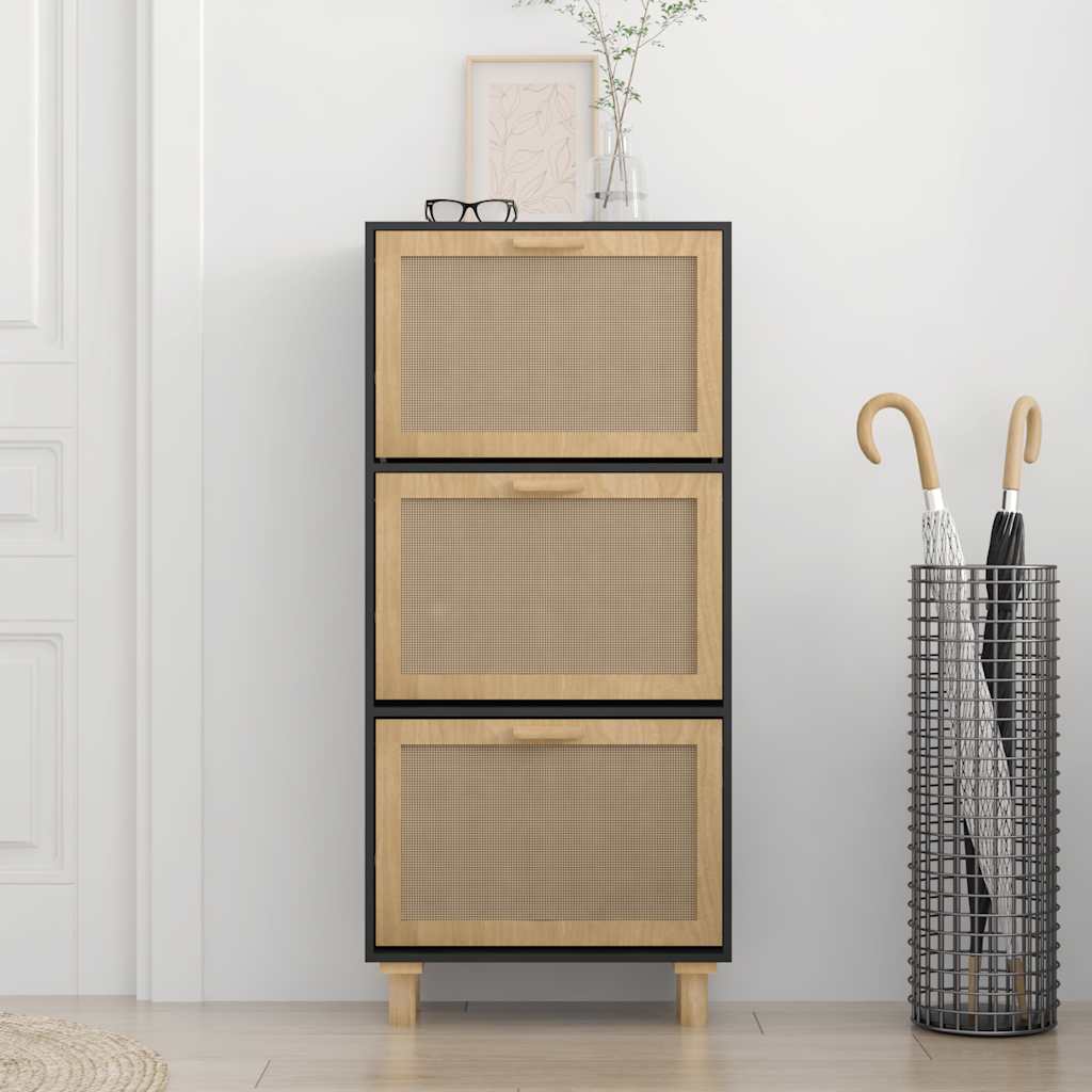 Skoskap svart 52x25x115 cm konstruert tre og naturlig rotting