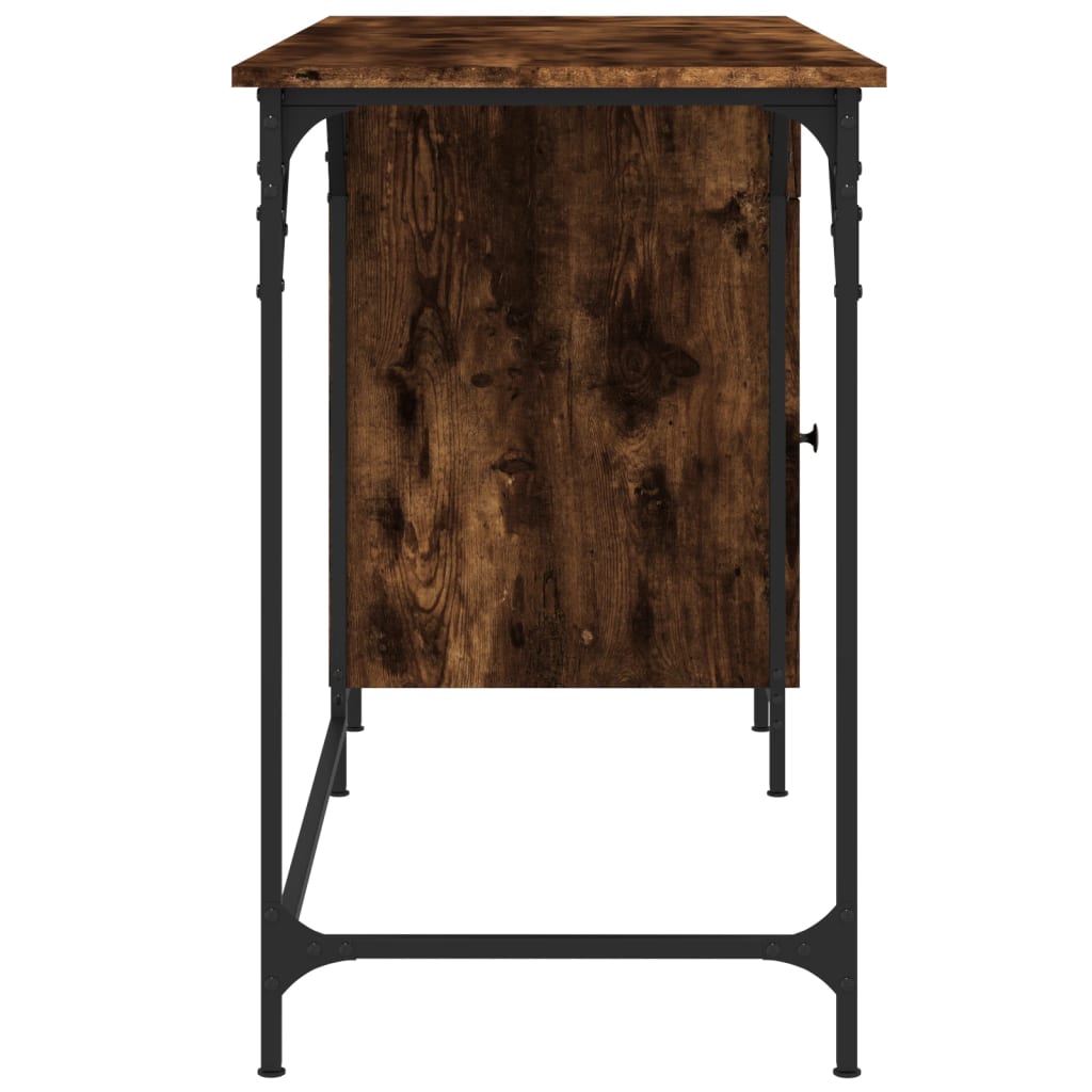 Skrivebord røkt eik 131x48x75 cm konstruert tre