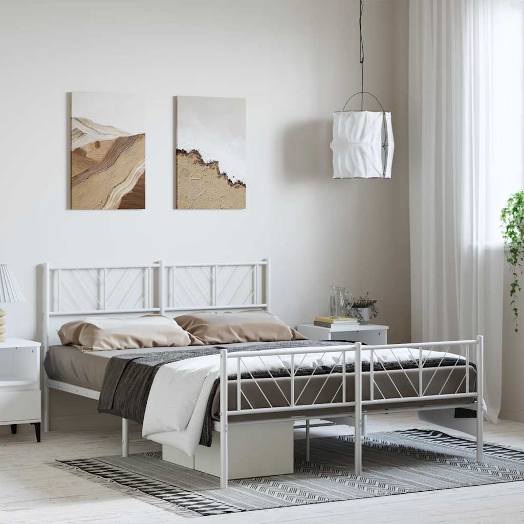 Sengeramme i metall med hode- og fotgavl hvit 135x190 cm