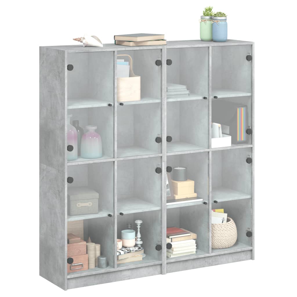 Bokhylle med dører betonggrå 136x37x142 cm konstruert tre