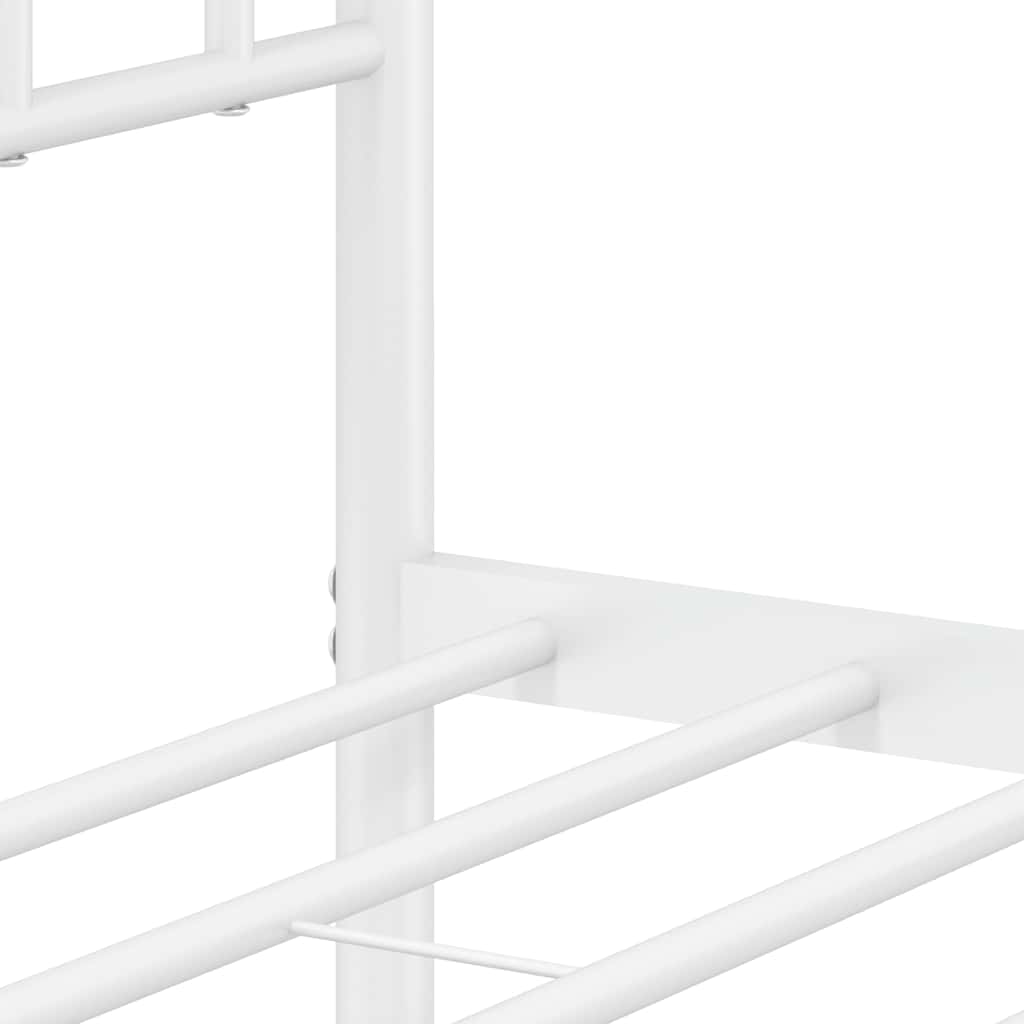 Sengeramme i metall med hode- og fotgavl hvit 150x200 cm