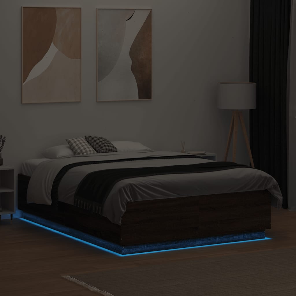 Sengeramme med LED-lys brun eik 135x190 cm konstruert tre