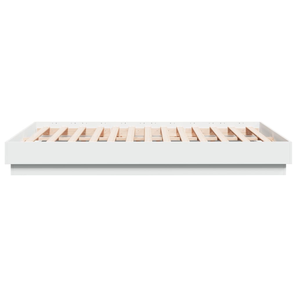 Sengeramme hvit 140x190 cm konstruert tre