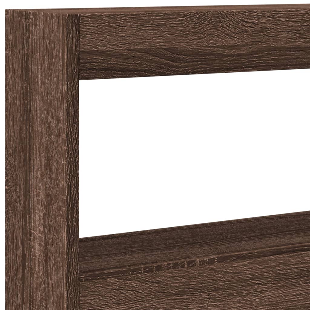 Hodegavl skap med LED brun eik 160x17x102 cm