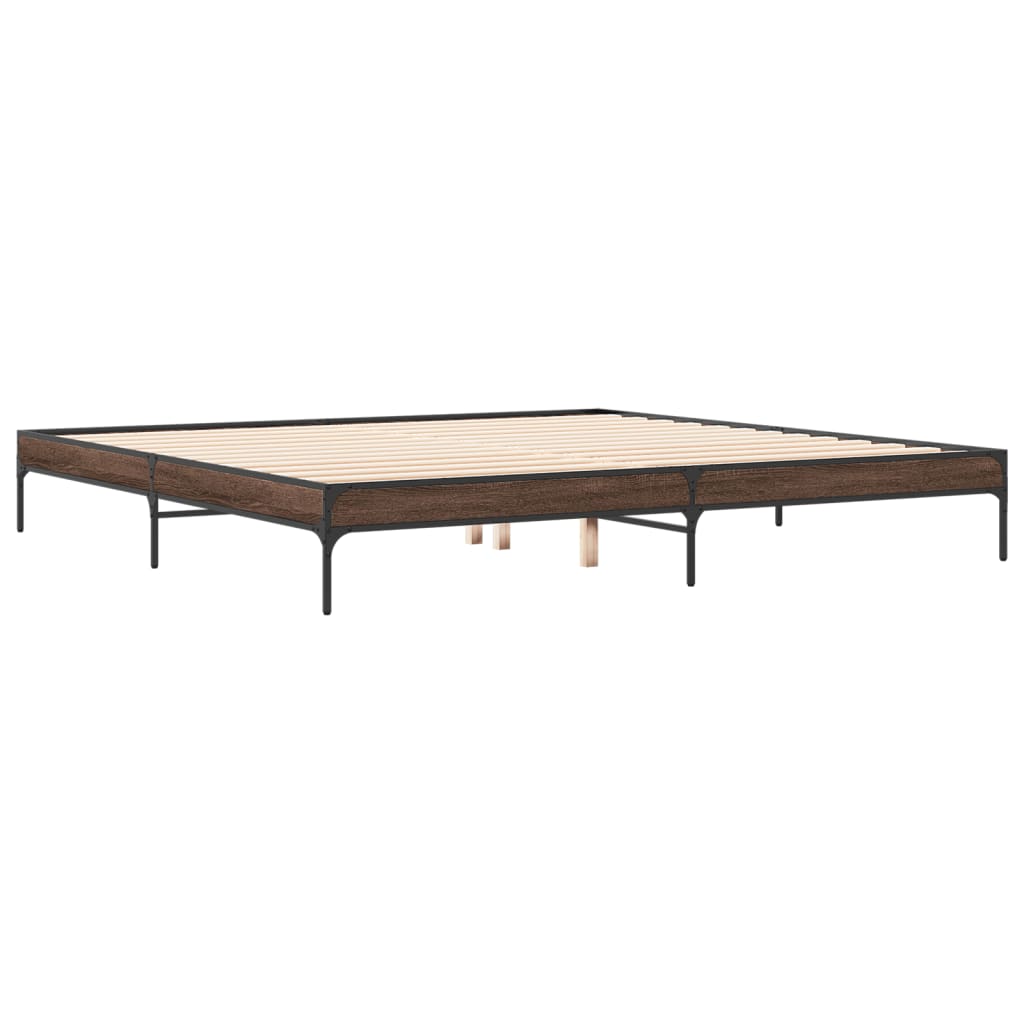 Sengeramme brun eik 200x200 cm konstruert tre og metall