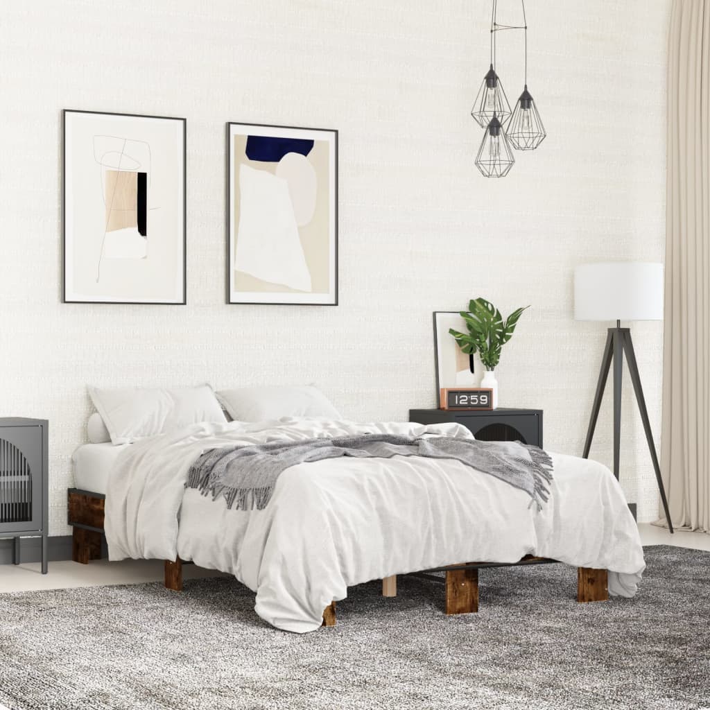 Sengeramme røkt eik 140x190 cm konstruert tre og metall