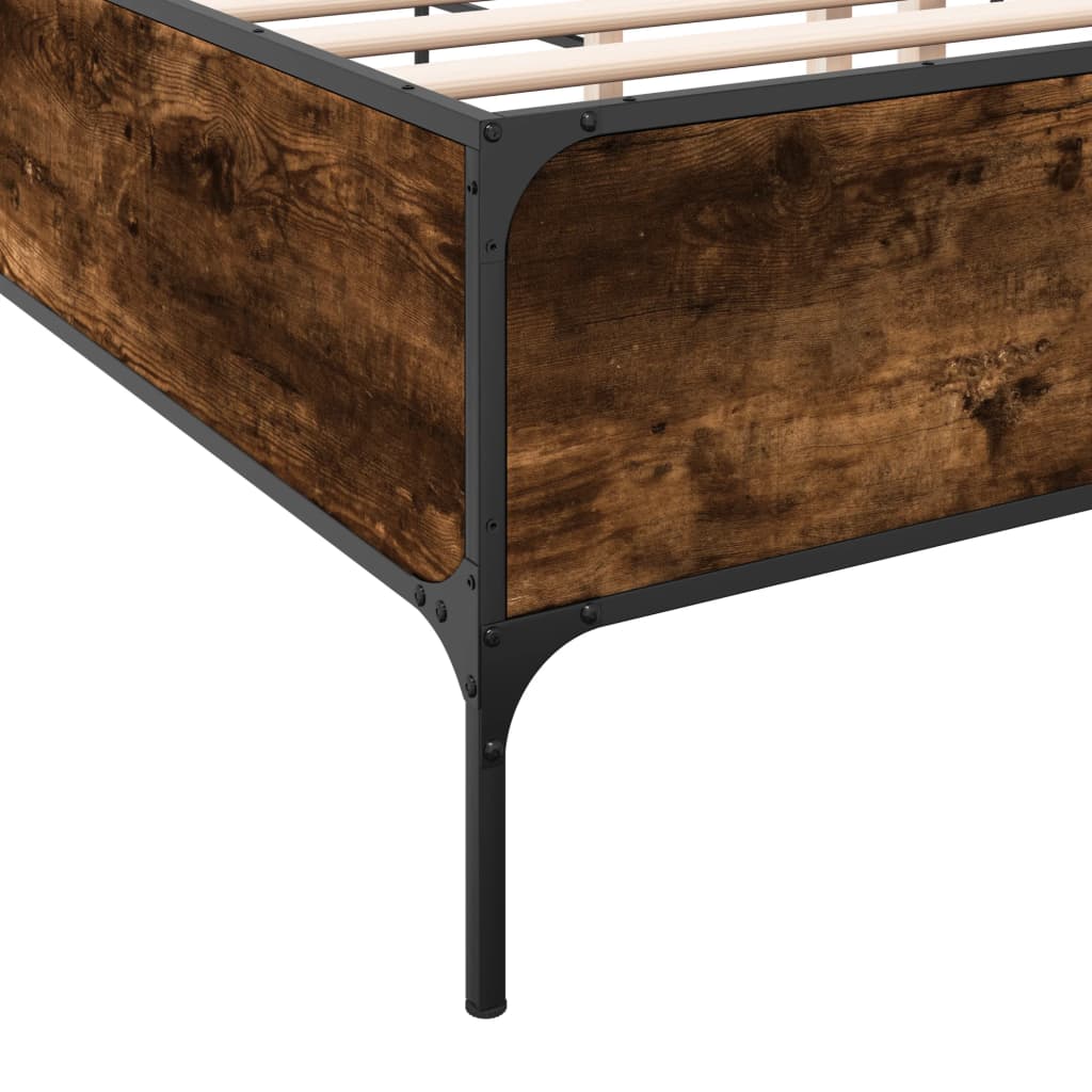 Sengeramme røkt eik 160x200 cm konstruert tre og metall