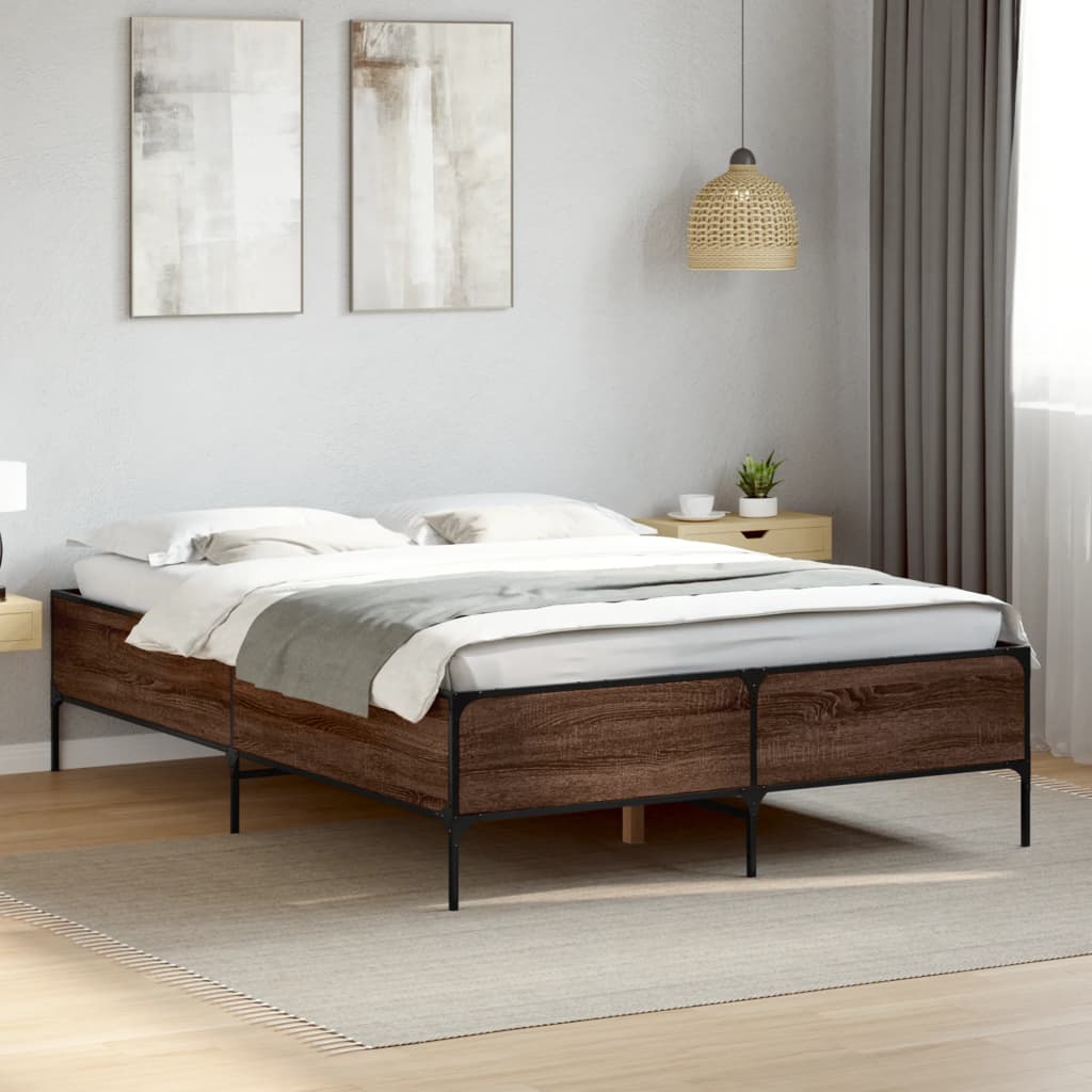Sengeramme brun eik 140x190 cm konstruert tre og metall