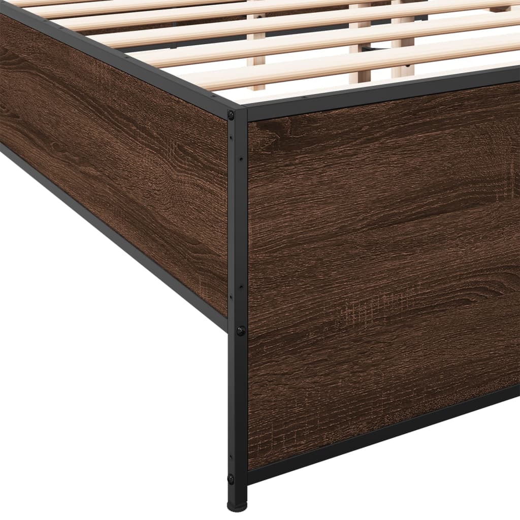 Sengeramme brun eik 200x200 cm konstruert tre og metall
