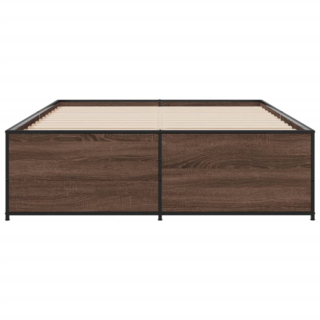 Sengeramme brun eik 140x190 cm konstruert tre og metall