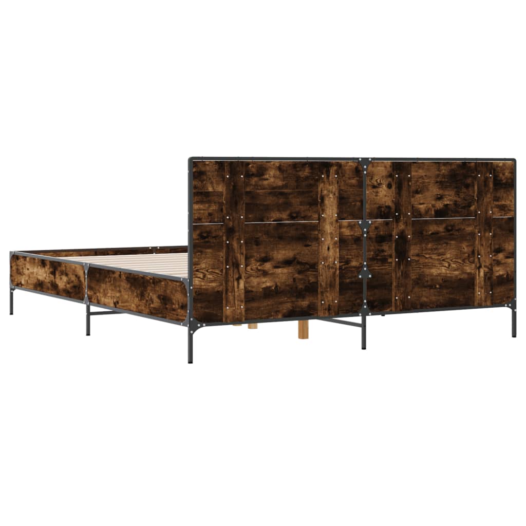 Sengeramme røkt eik 135x190 cm konstruert tre og metall