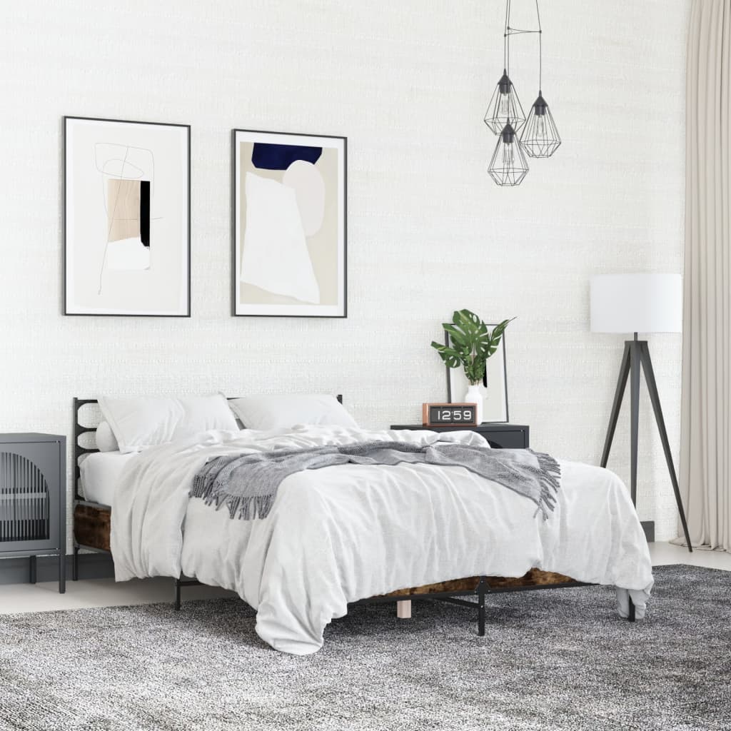 Sengeramme røkt eik 140x190 cm konstruert tre og metall
