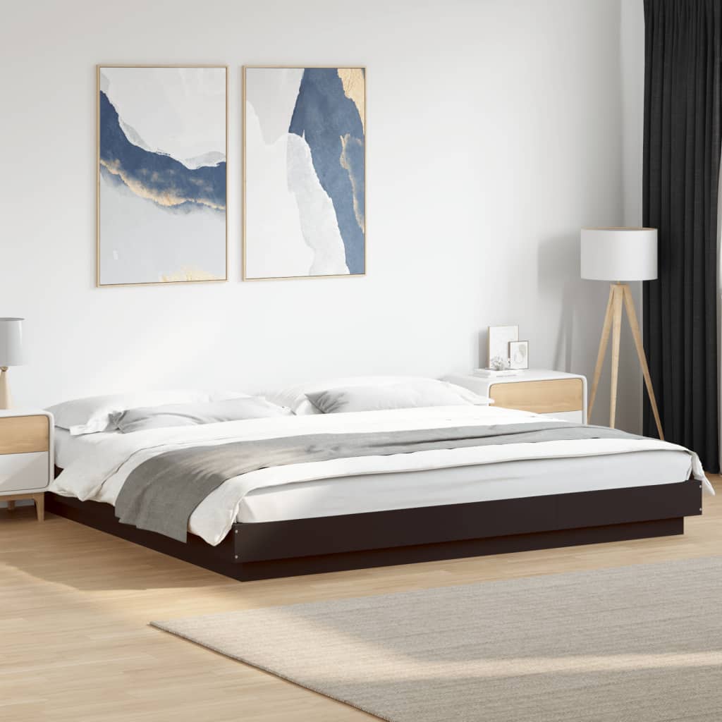 Sengeramme med LED-lys svart 200x200 cm konstruert tre