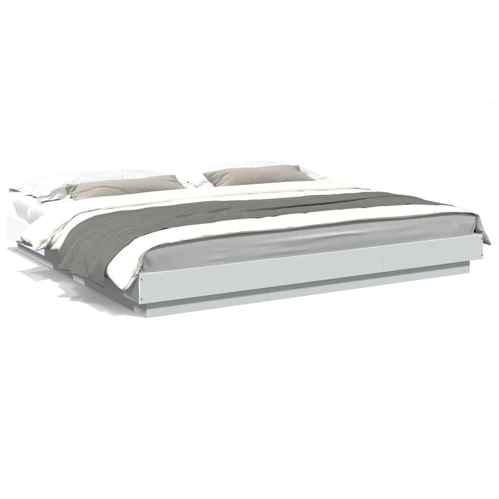 Sengeramme hvit 200x200 cm konstruert tre