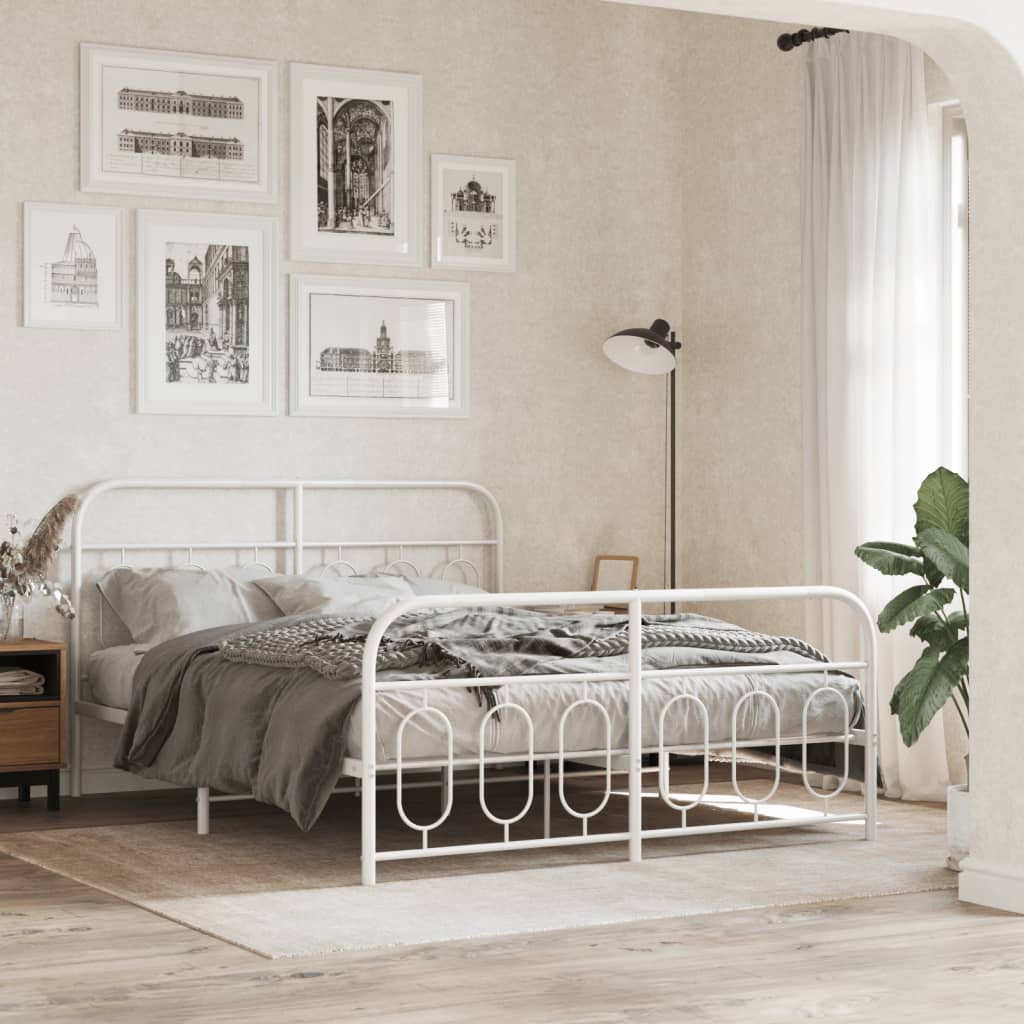 Sengeramme i metall med hode- og fotgavl hvit 150x200 cm