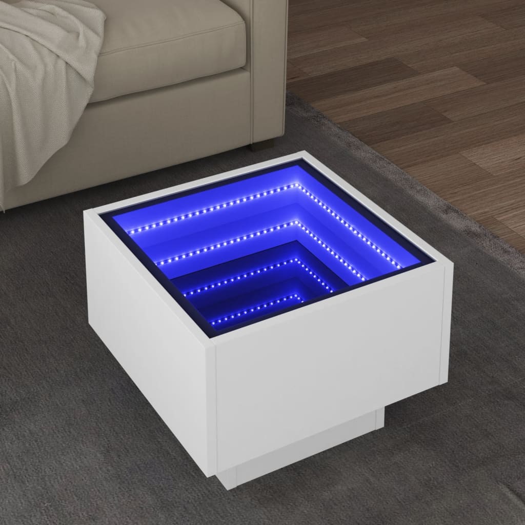 Sidebord LED hvit 40x40x30 cm konstruert tre