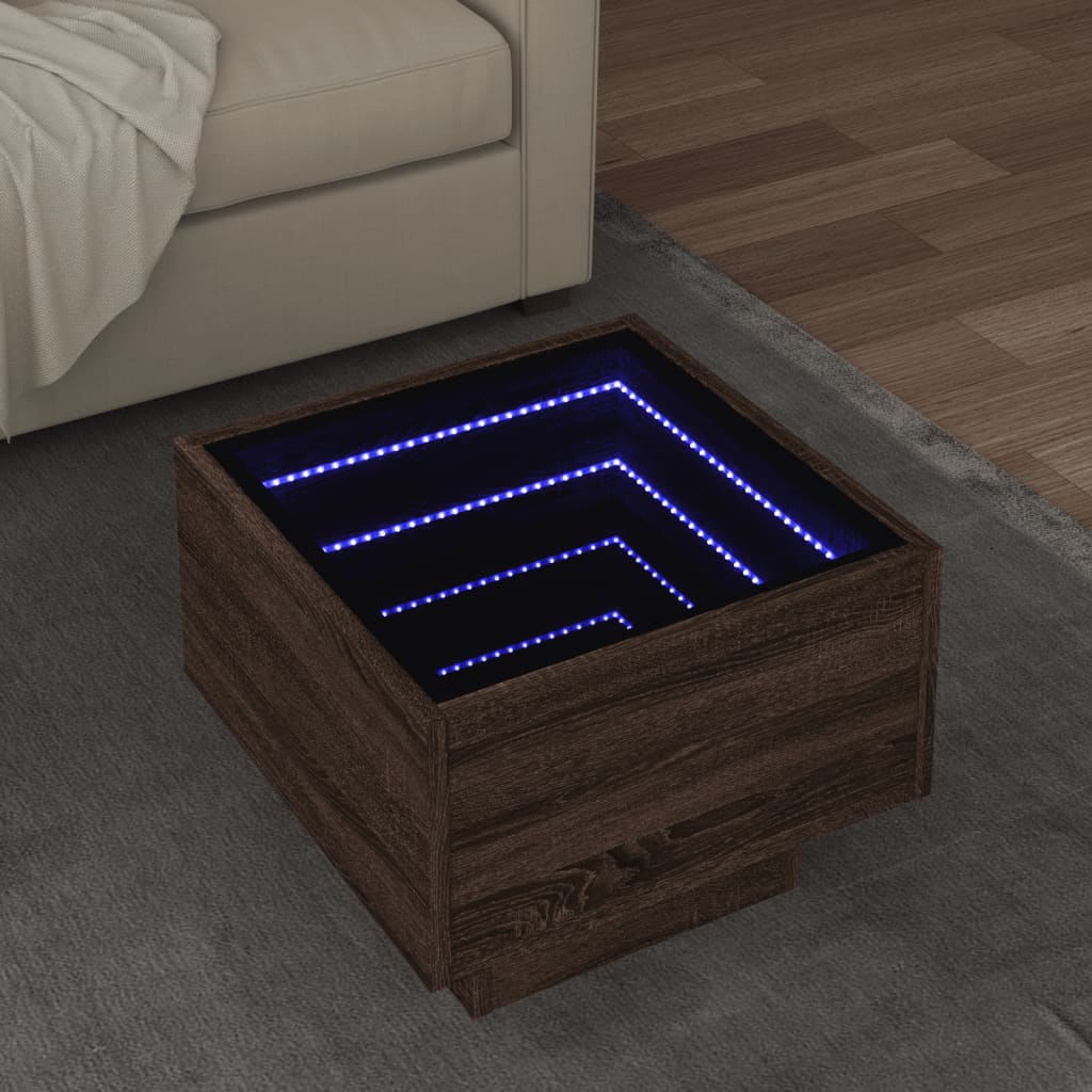 Sidebord LED brun eik 40x40x30 cm konstruert tre