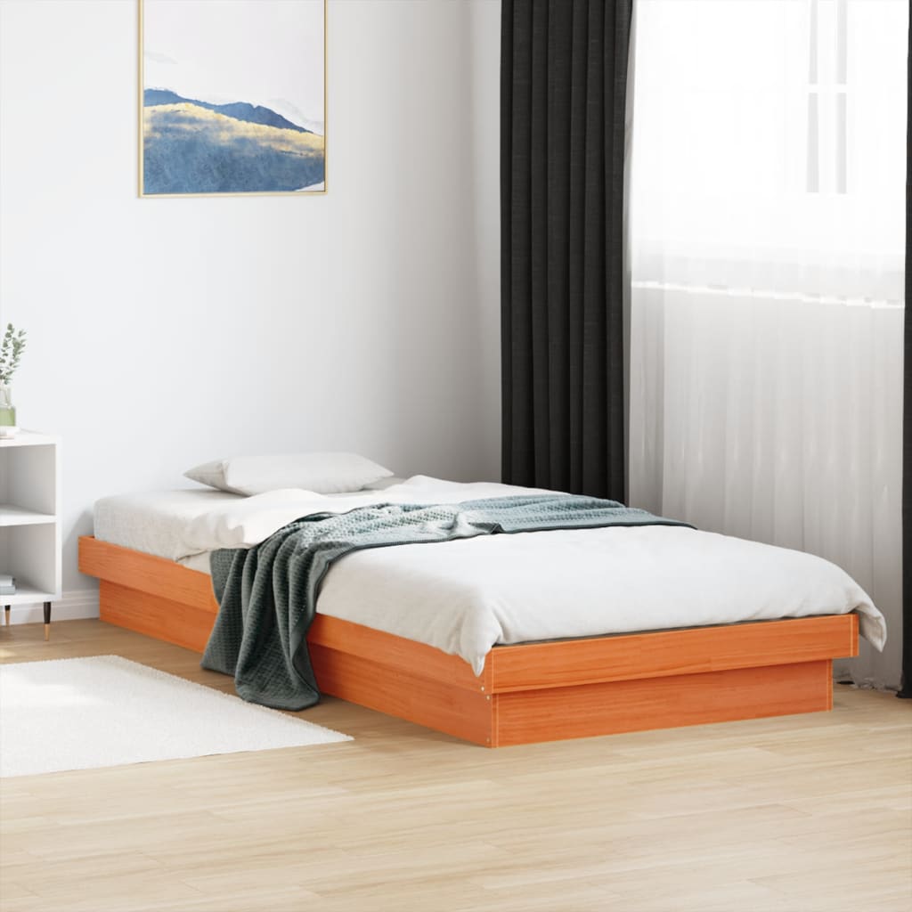 Sengeramme med LED voksbrun 75x190 cm heltre furu