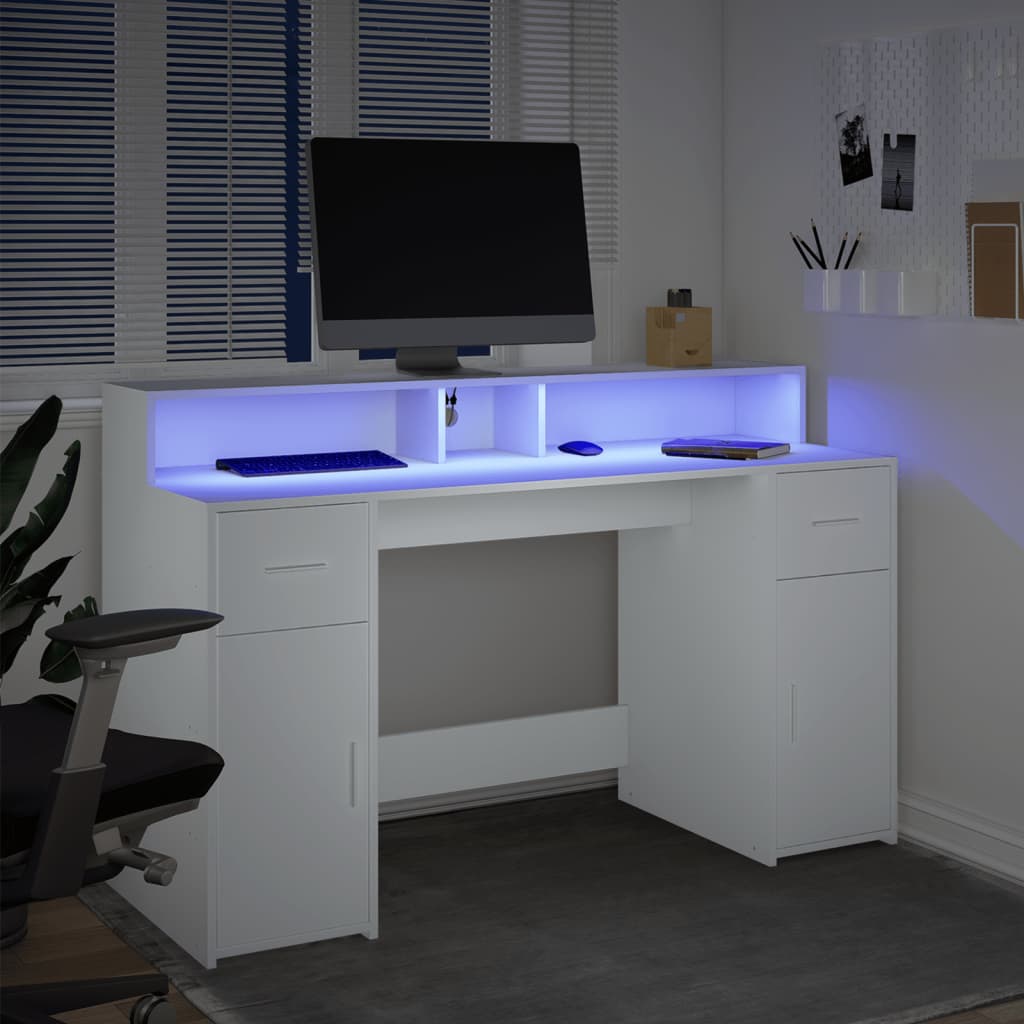 Skrivebord med LED-lys hvit 140x55x91 cm konstruert tre