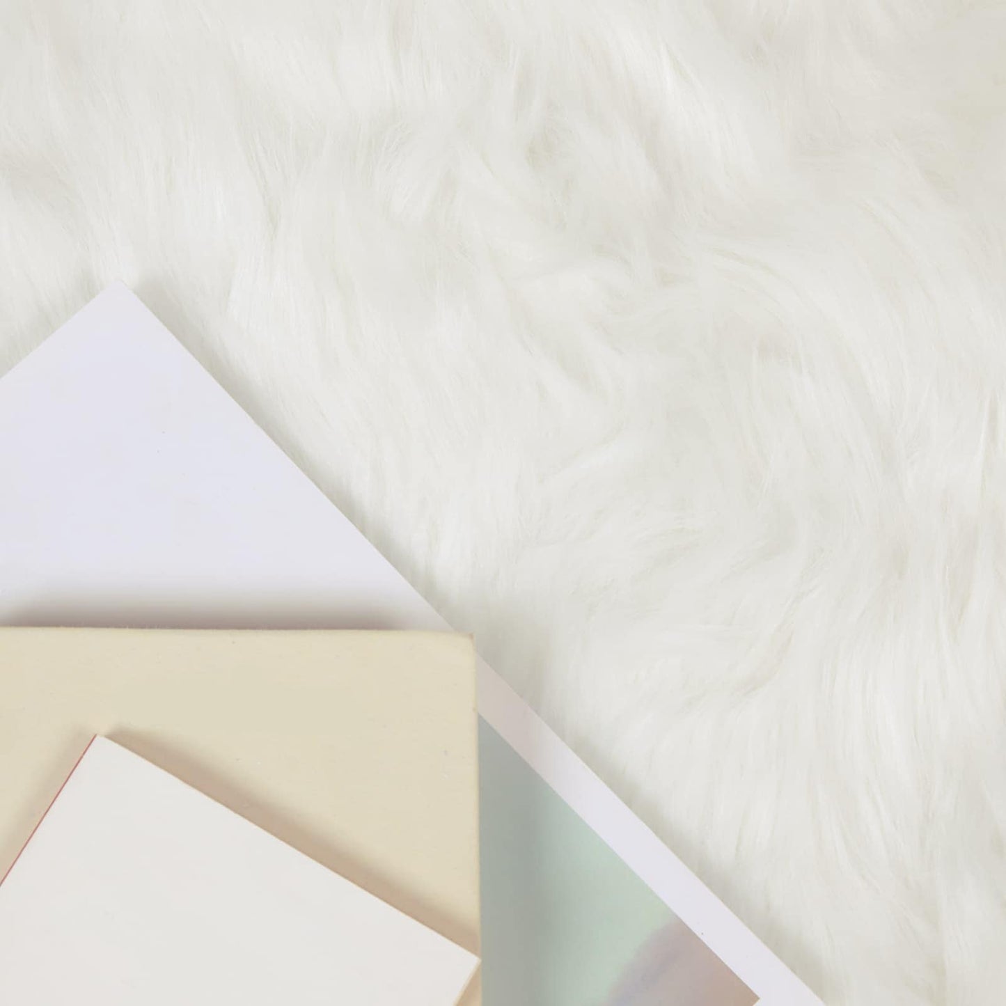 Faux Skinnmatte Tafalla Hvit 80 x 200 cm Polyester