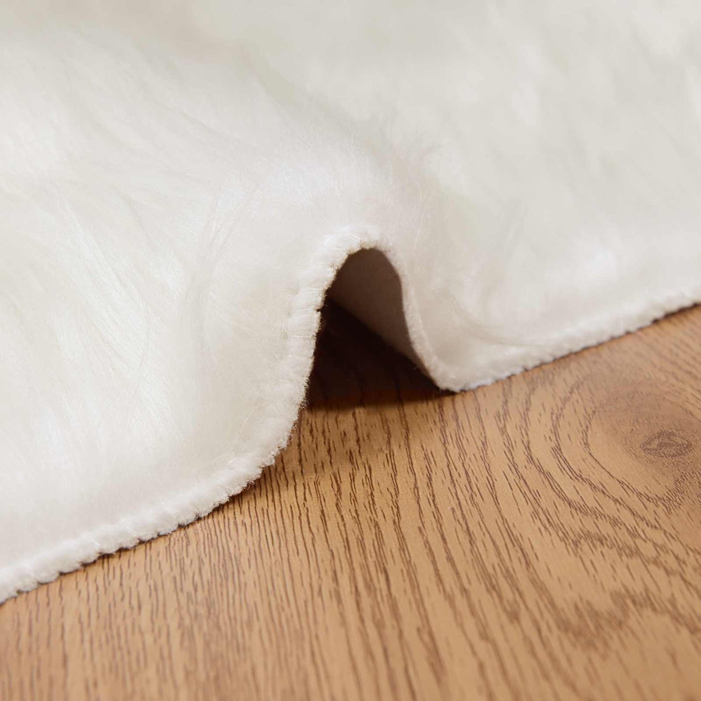 Fusk saueskinnteppe TAFALLA Hvit 200 x 280 cm Polyester
