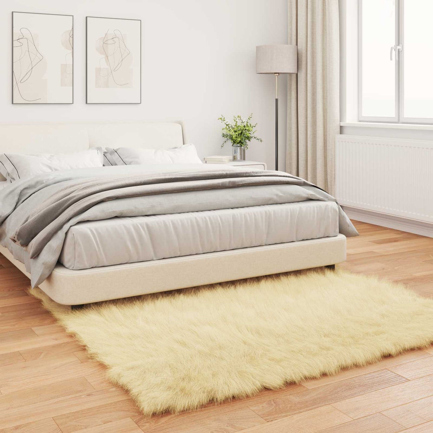Fusk saueskinnteppe TAFALLA Krem 160 x 160 cm Polyester