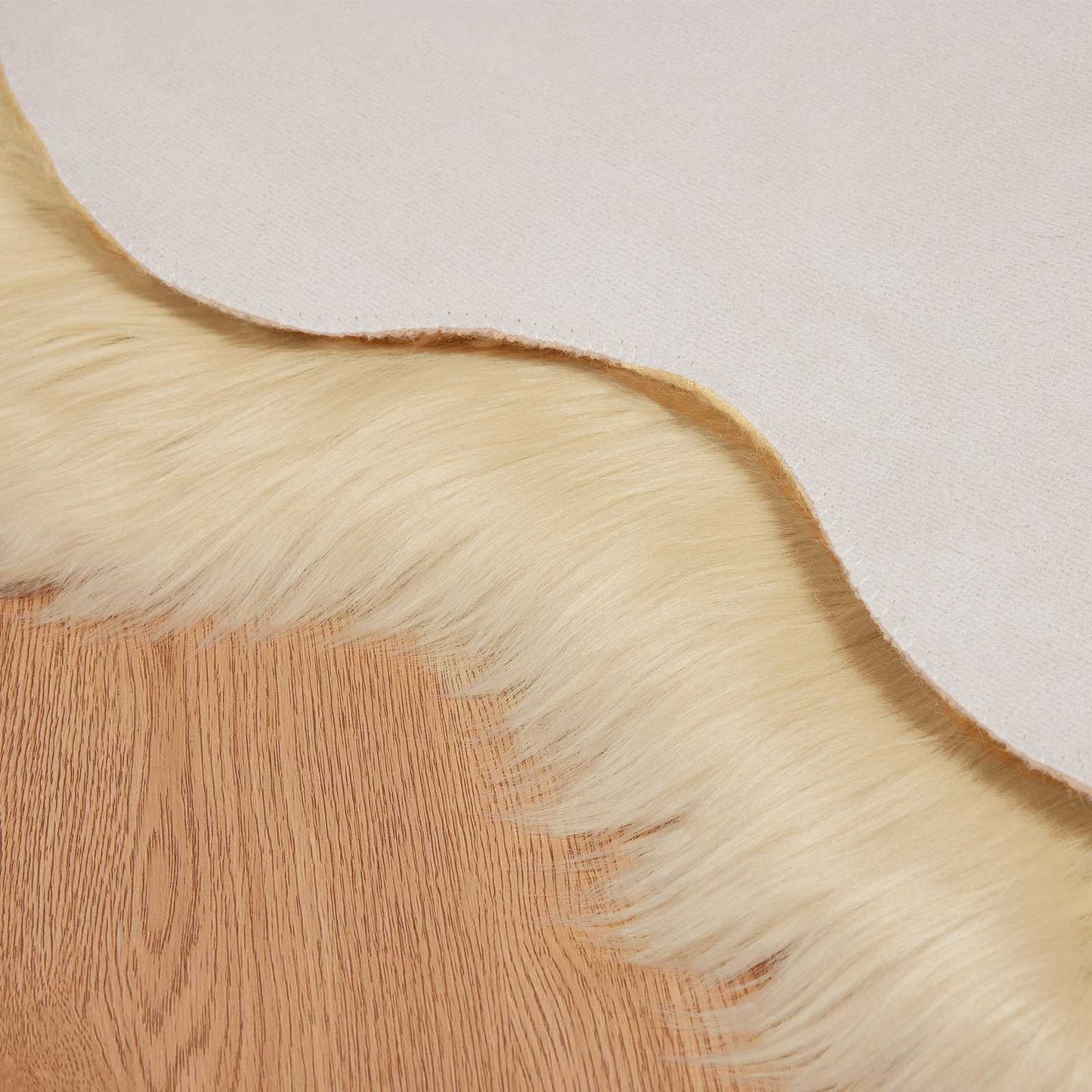 Fusk saueskinnteppe TAFALLA Krem 50 x 80 cm Polyester