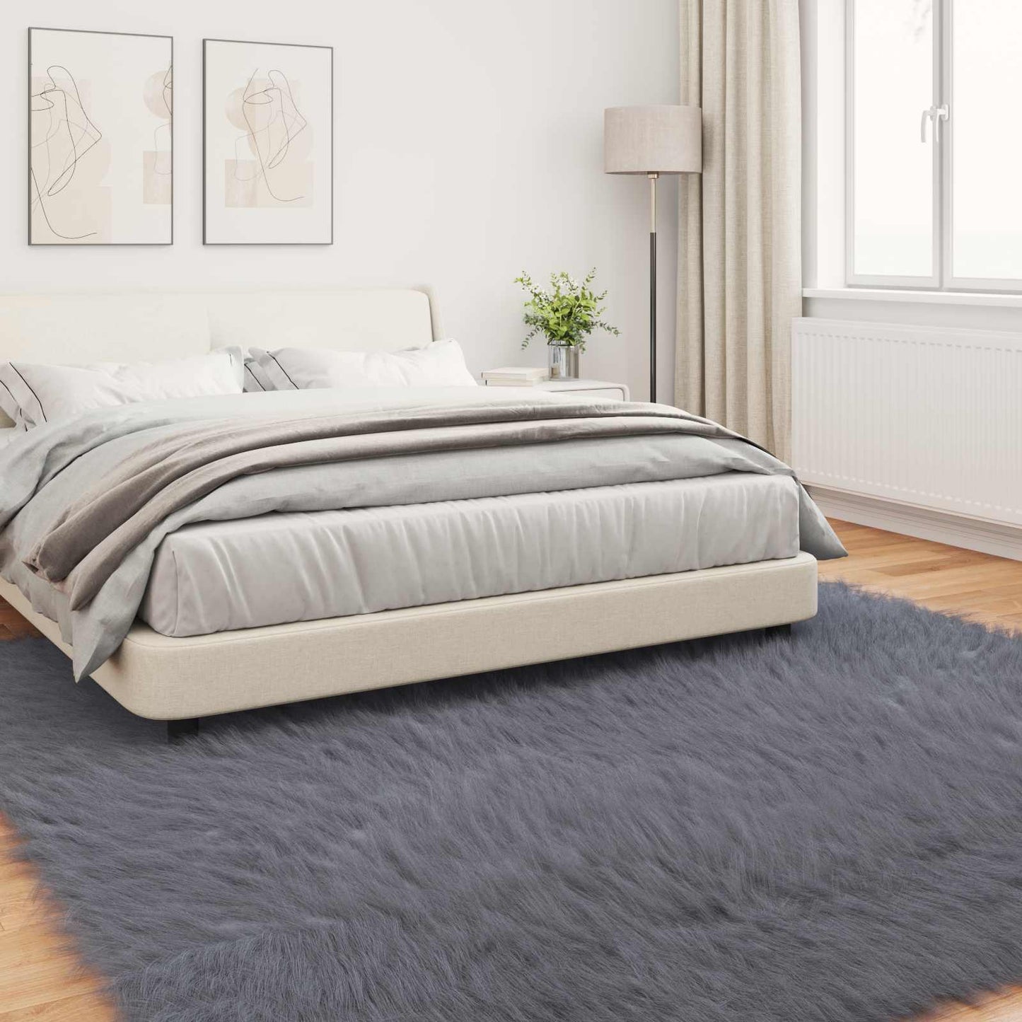 Fusk saueskinnteppe TAFALLA Antrasitt 240 x 240 cm Polyester