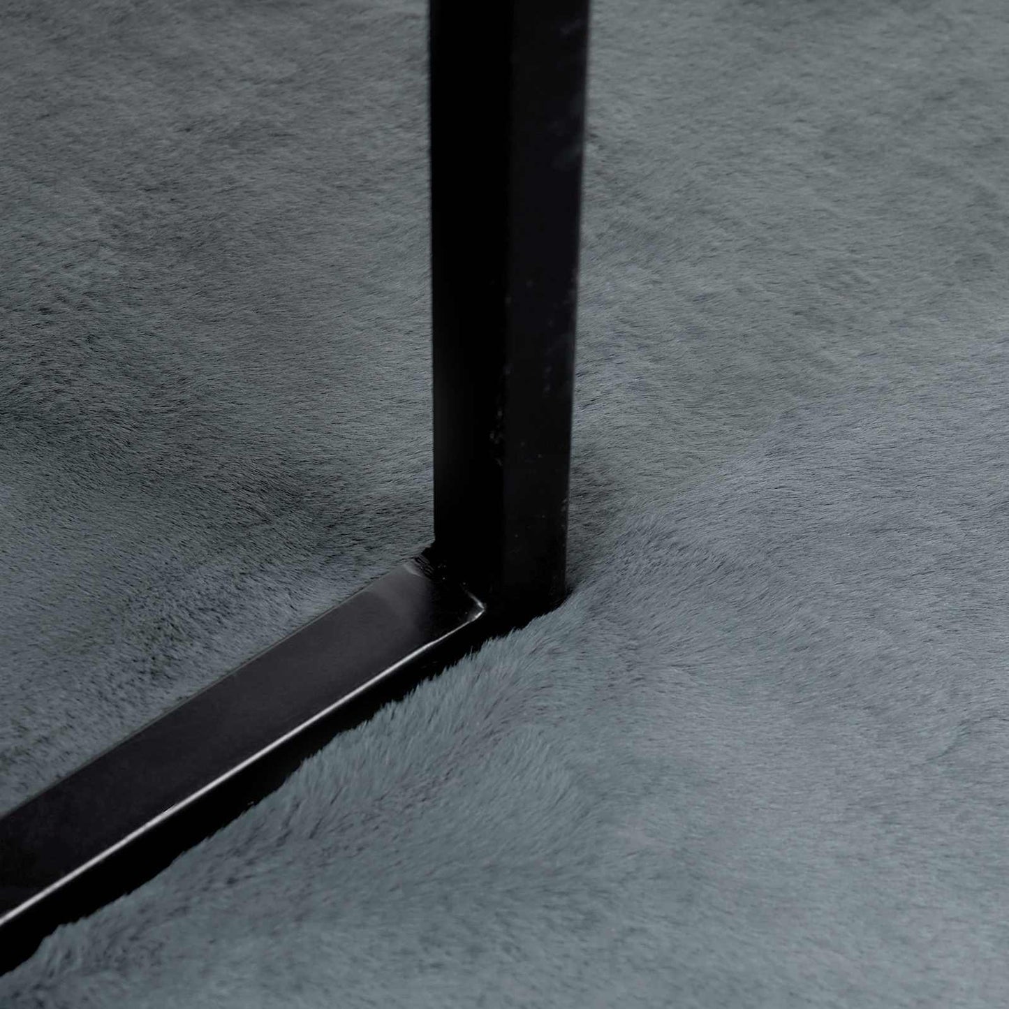 Skliikkerteppe i kunstig kaninpels OLITE Antrasitt 100 x 200 cm