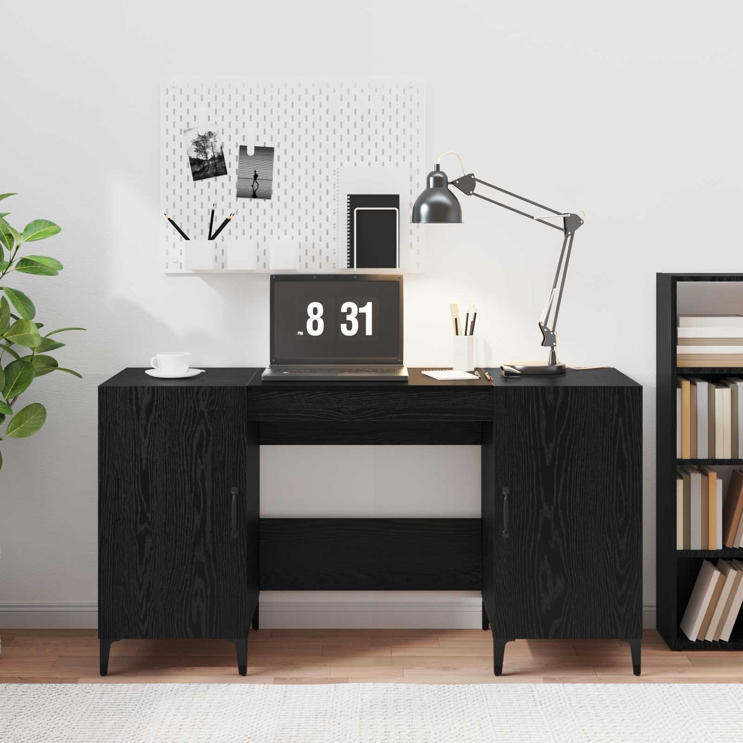 Skrivebord med dør Svart Eik 140 x 50 x 75 cm Konstruert tre