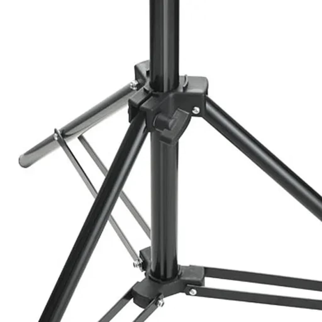 Fotostudiosett med bakgrunn, lamper og parasoller