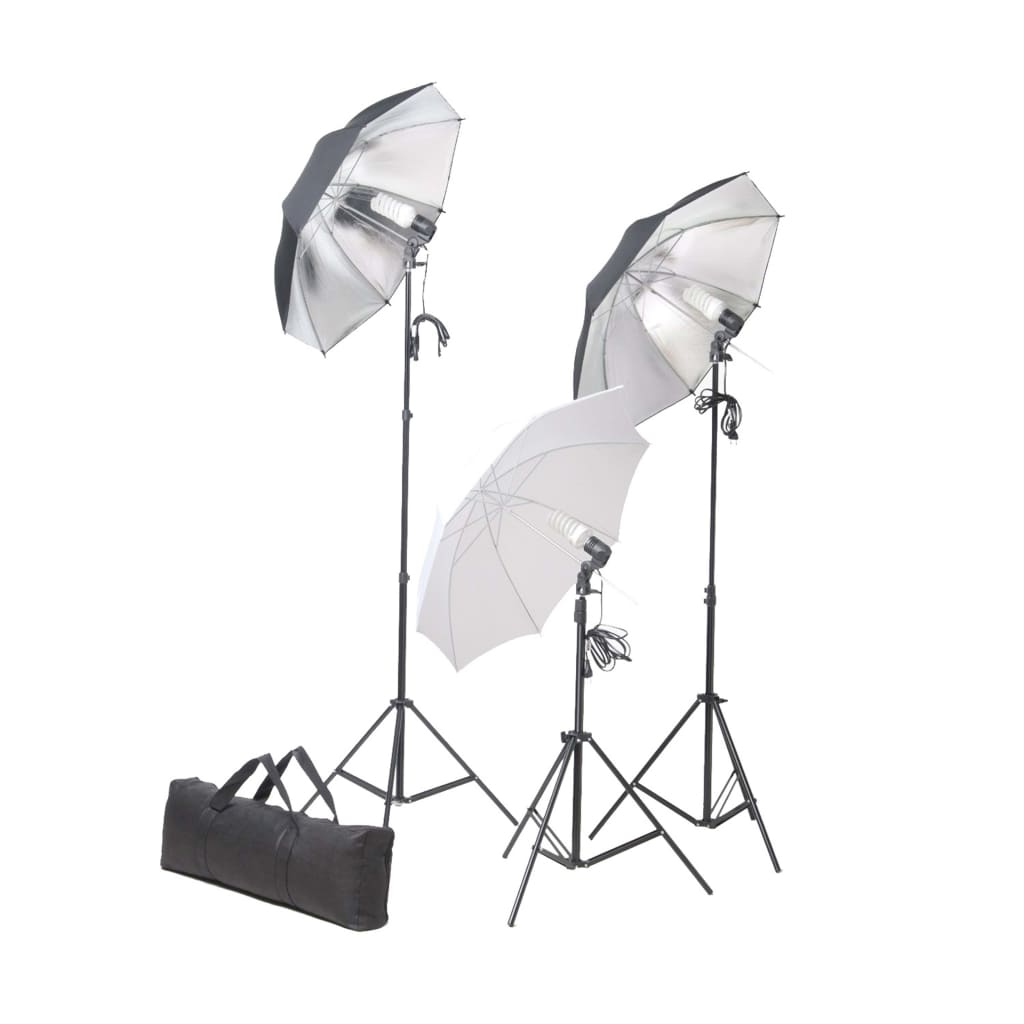 Fotostudiosett med lamper, paraplyer, bakgrunn og reflektor