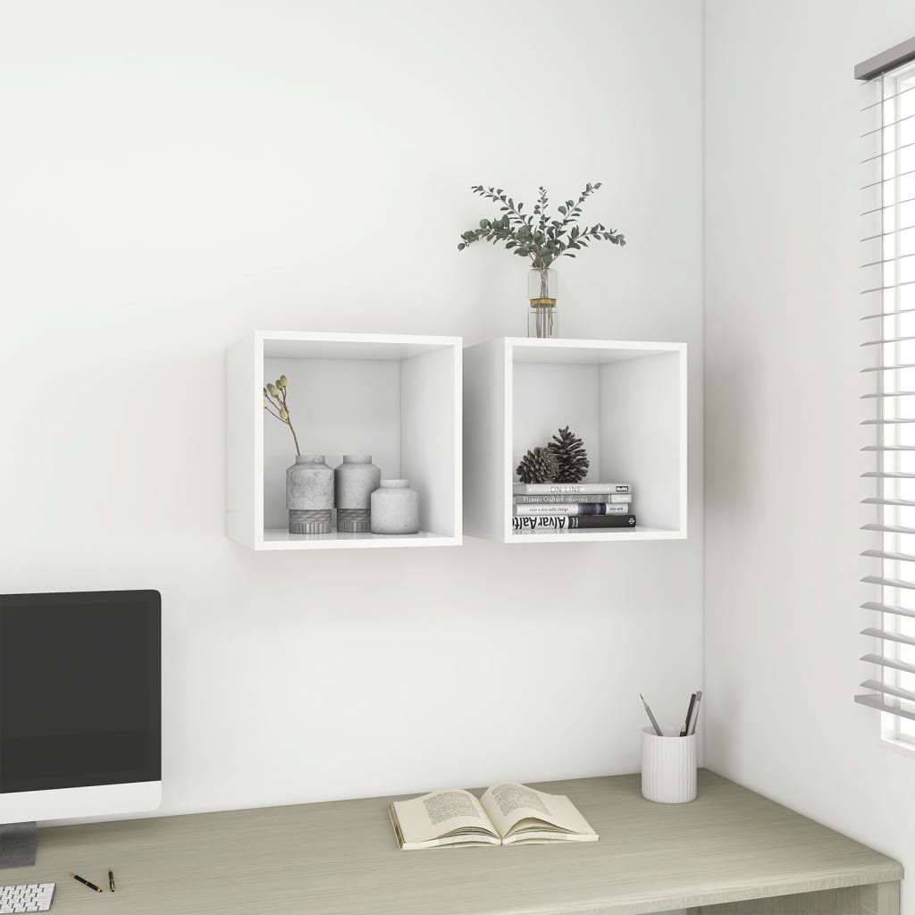 Veggskap i 2 stk 37x37x37 cm konstruert tre hvit