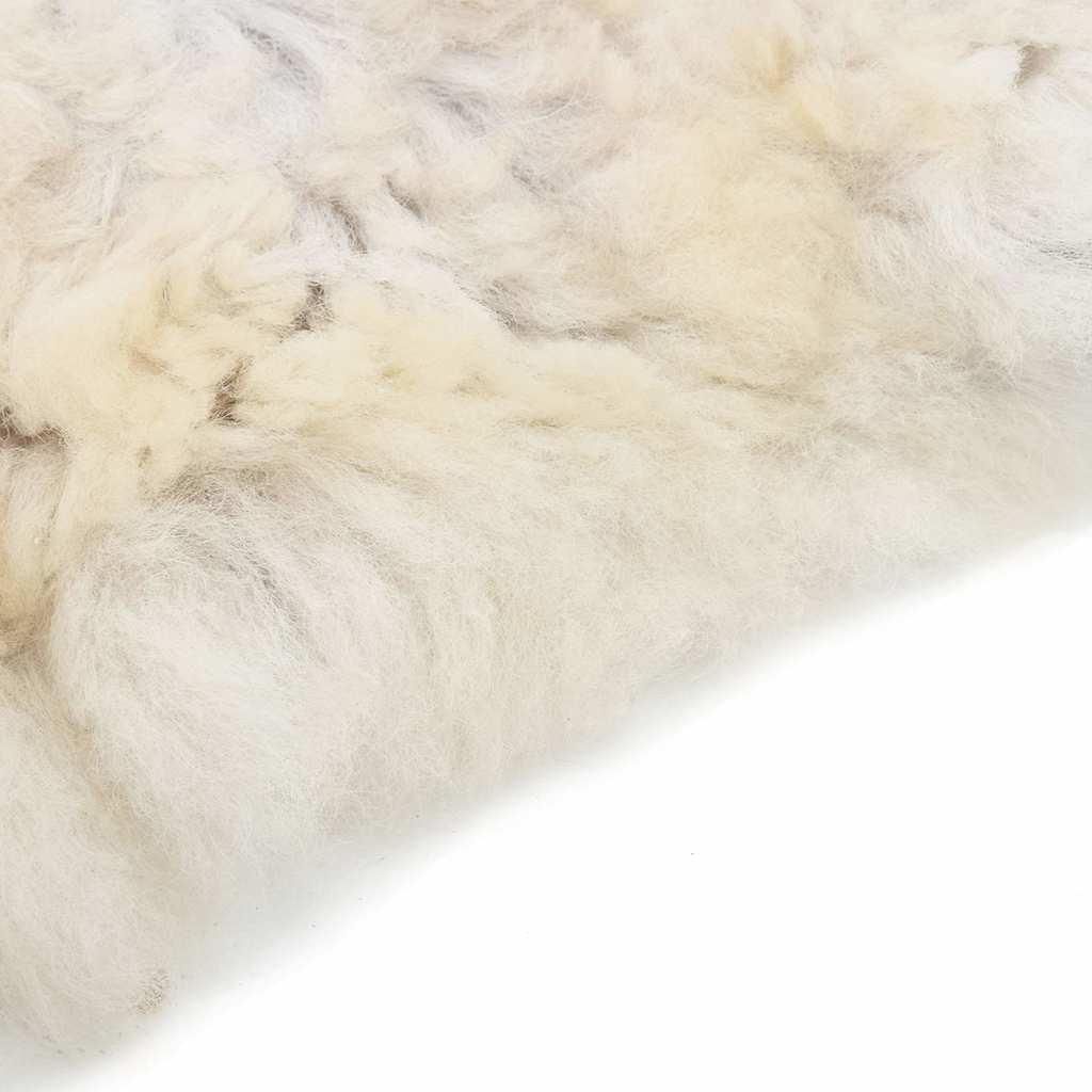 Teppe av saueskinn (60-70)x(90-100) cm kremhvit
