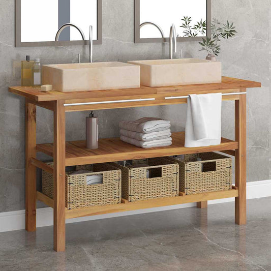 Baderomshylle med kremhvite marmorvasker heltre teak