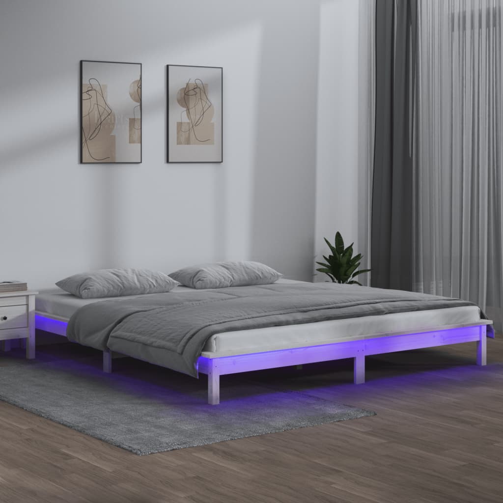 Sengeramme med LED hvit 150x200 cm King Size heltre