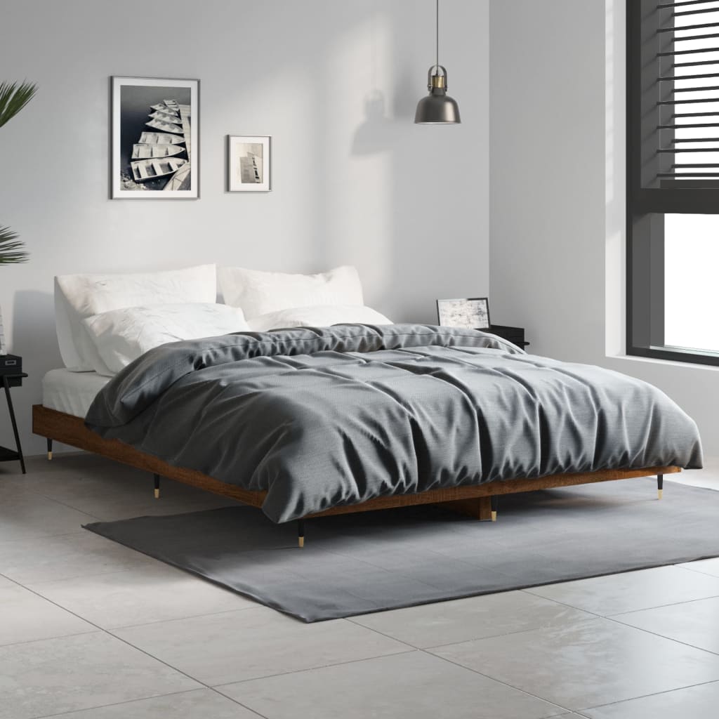 Sengeramme brun eik 135x190 cm konstruert tre