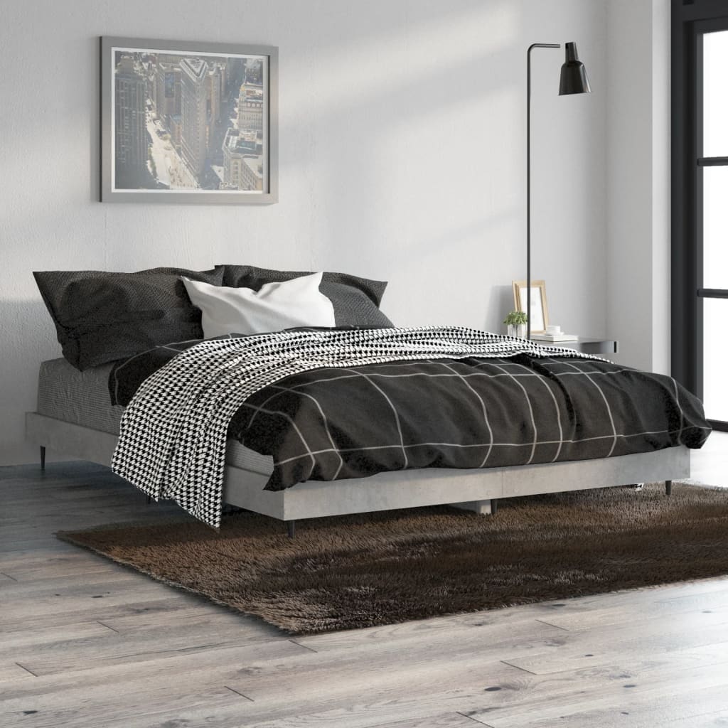 Sengeramme betonggrå 135x190 cm konstruert tre