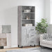 Highboard betonggrå 69,5x34x180 cm konstruert tre