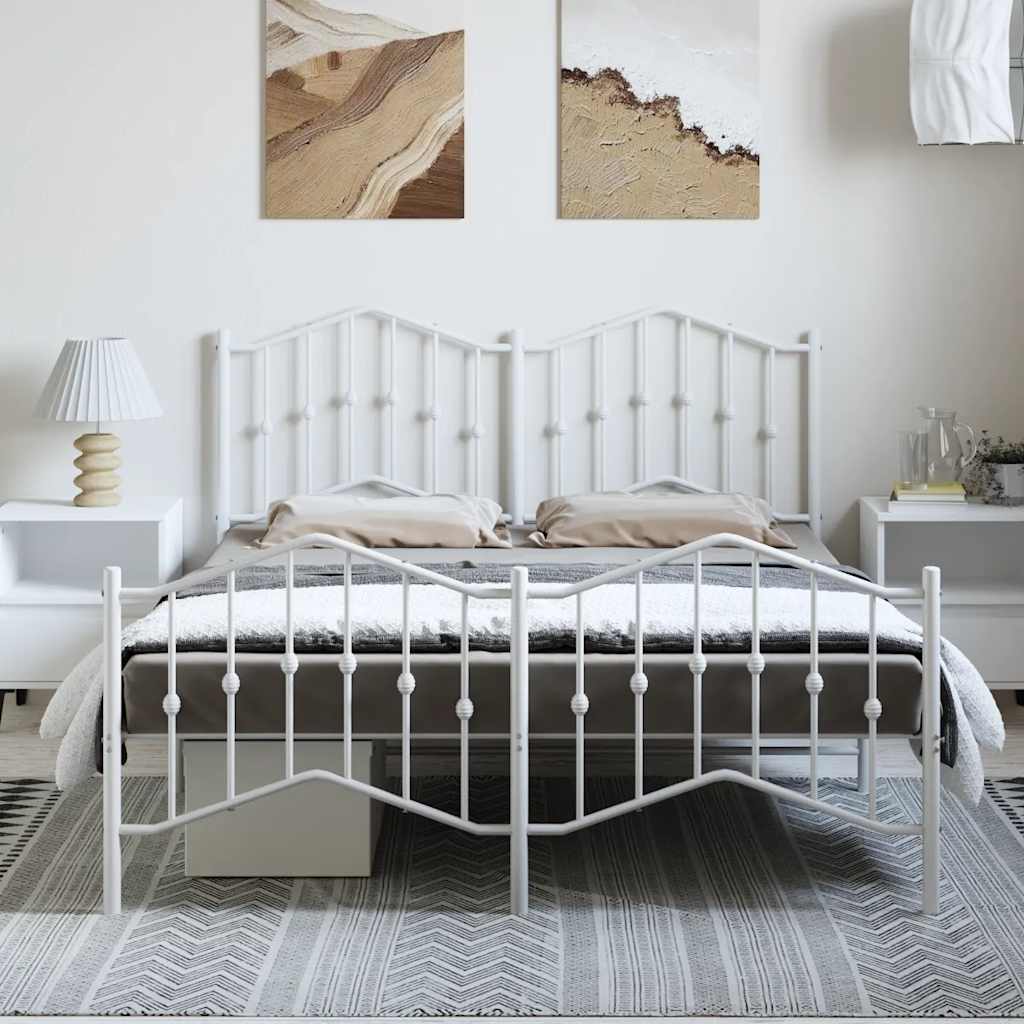Sengeramme i metall med hode- og fotgavl hvit 135x190 cm