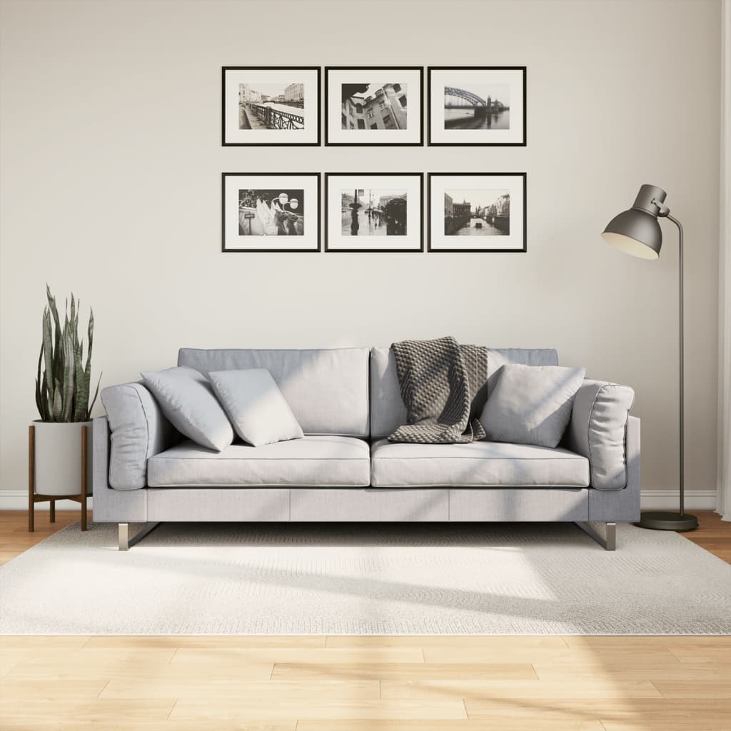 Rug IZA kort luv skandinavisk utseende krem 140x200 cm