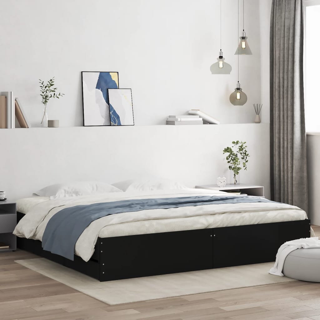 Sengeramme med skuffer svart 200x200 cm konstruert tre