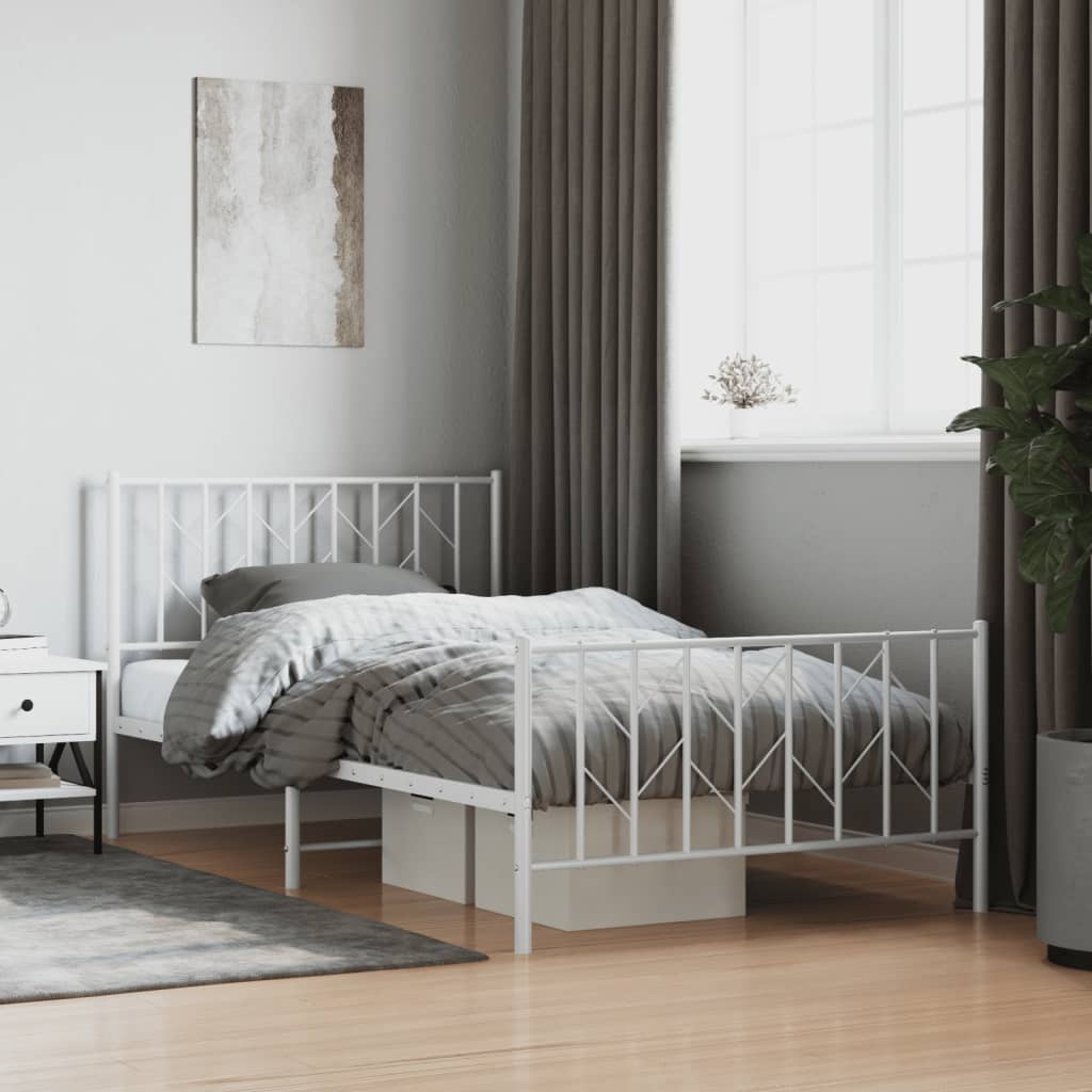 Sengeramme i metall med hode- og fotgavl hvit 107x203 cm
