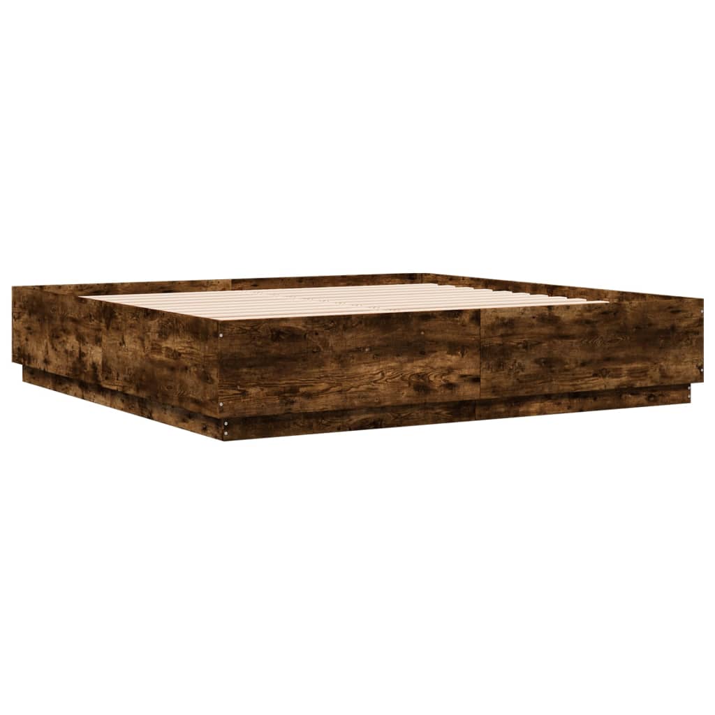 Sengeramme med LED-lys røkt eik 200x200 cm konstruert tre