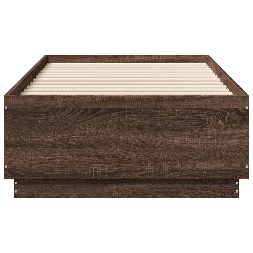 Sengeramme med LED-lys brun eik 75x190 cm konstruert tre