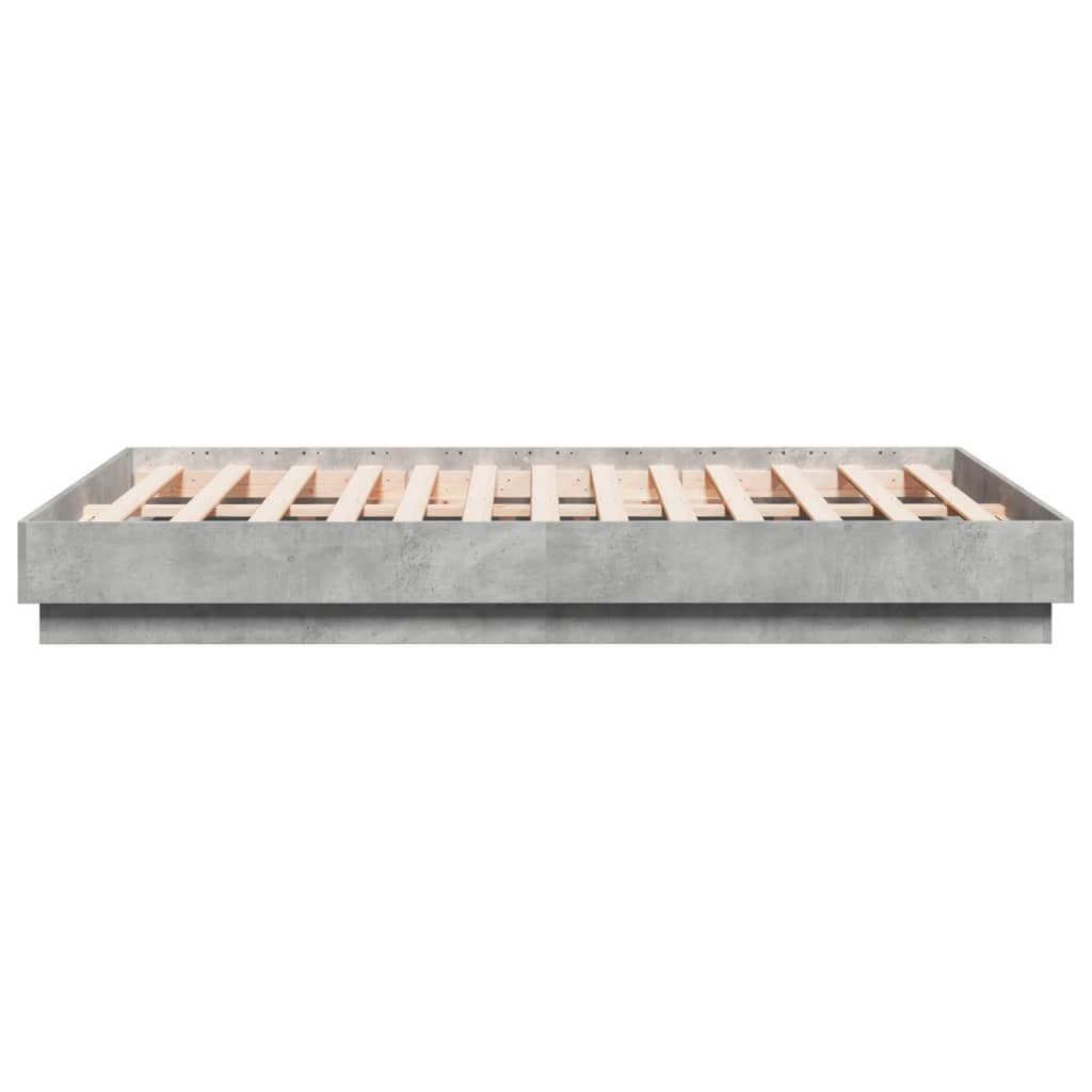 Sengeramme betonggrå 135x190 cm konstruert tre